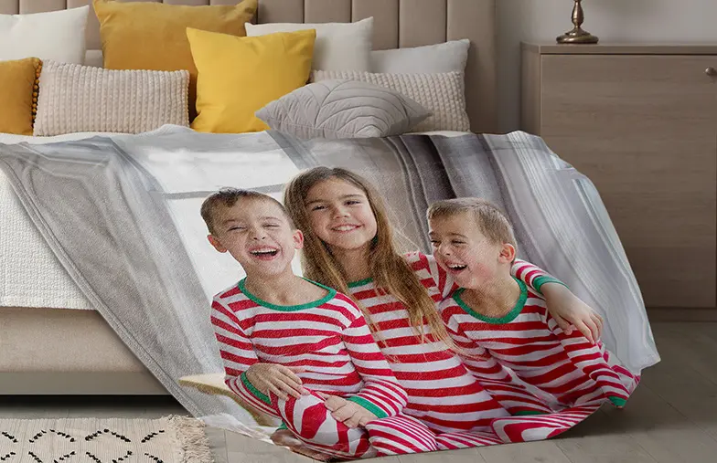 Printerpix custom blanket with photos of family
